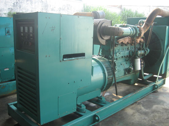 丹凤租赁发电机- 发电机碳刷磨损的原因是什么