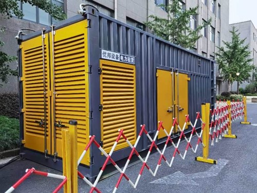 丹凤如何使用转速表检查发动机的转速？