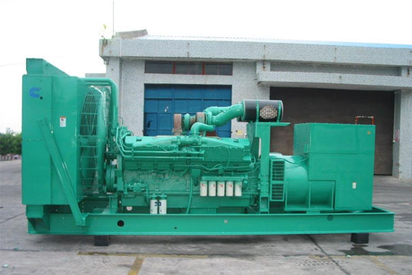 丹凤工厂发电机应急发电时如何更准确地检查发电机状态？