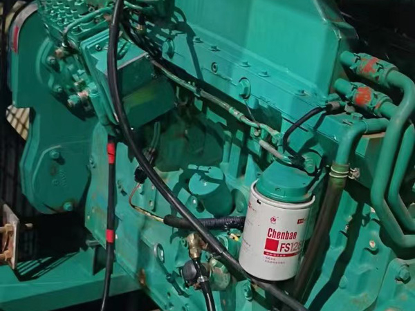 丹凤如何确定新的发电机组控制系统是否与原系统兼容？